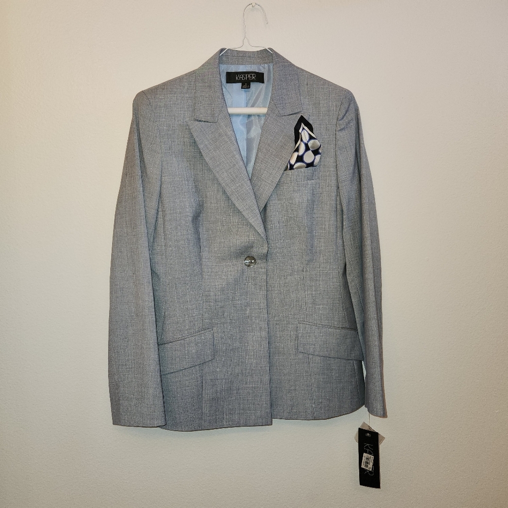 Kasper Men's Gray Blazer with Dotted Pocket Square